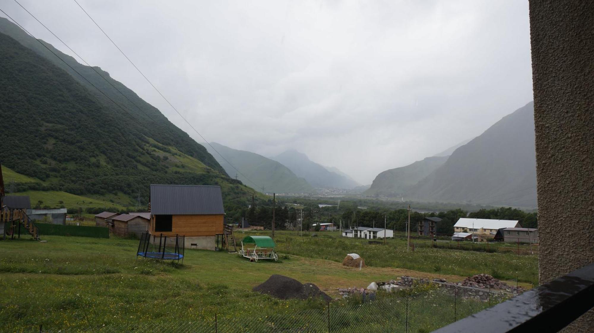 מלון Arte In Kazbegi מראה חיצוני תמונה