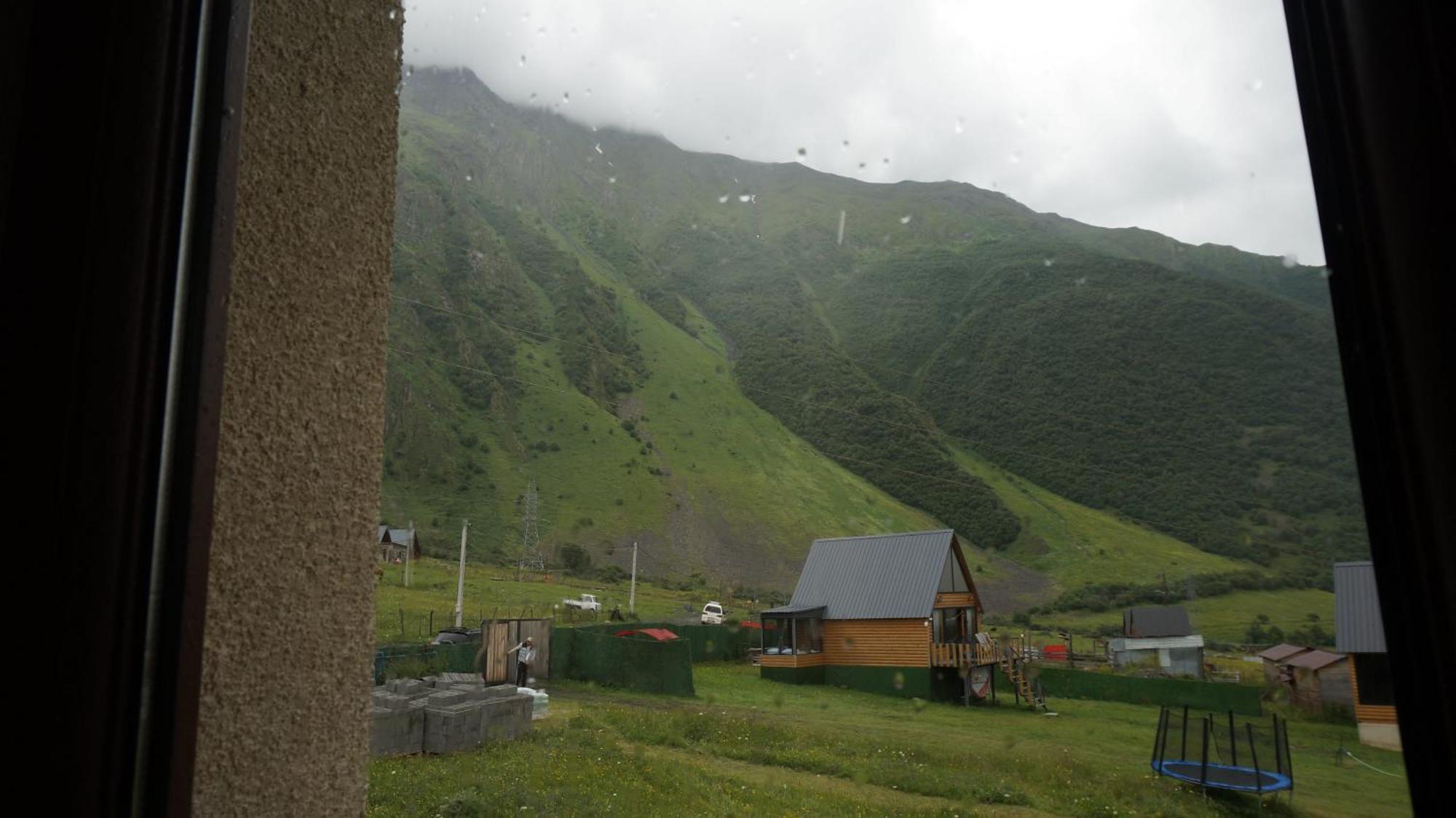 מלון Arte In Kazbegi מראה חיצוני תמונה