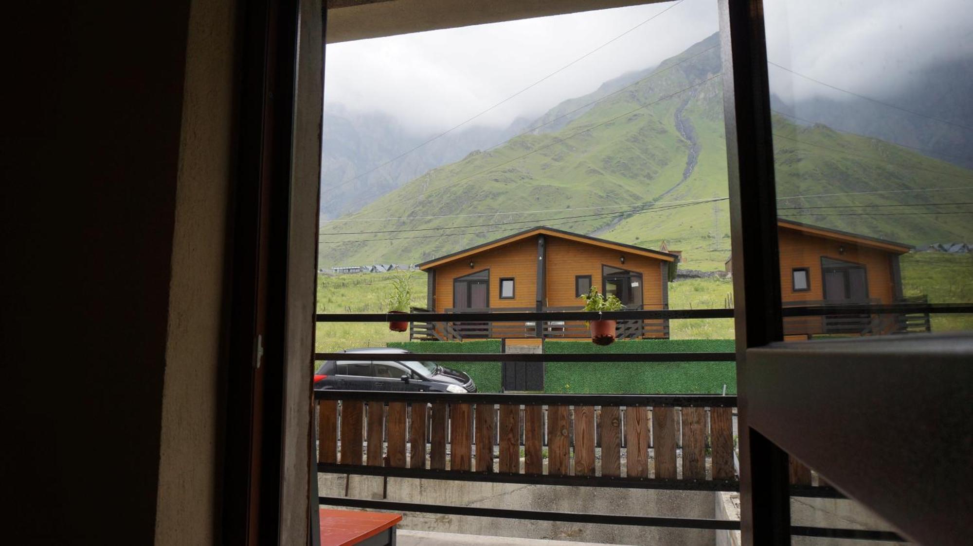 מלון Arte In Kazbegi מראה חיצוני תמונה