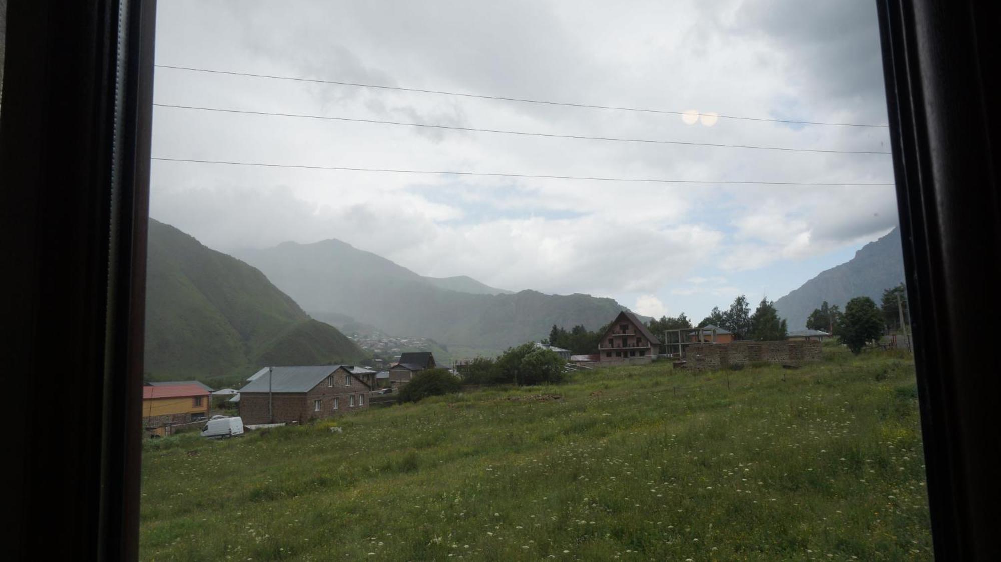 מלון Arte In Kazbegi מראה חיצוני תמונה
