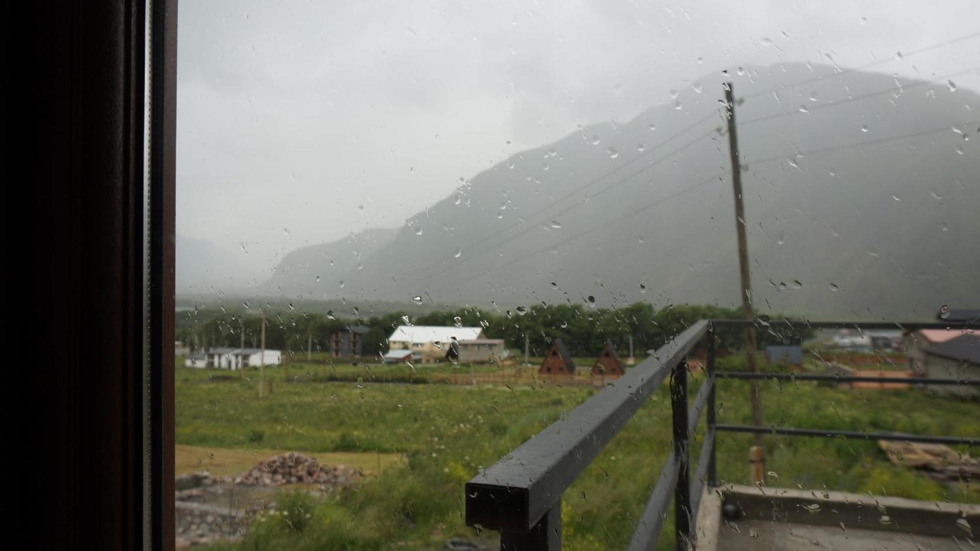 מלון Arte In Kazbegi מראה חיצוני תמונה