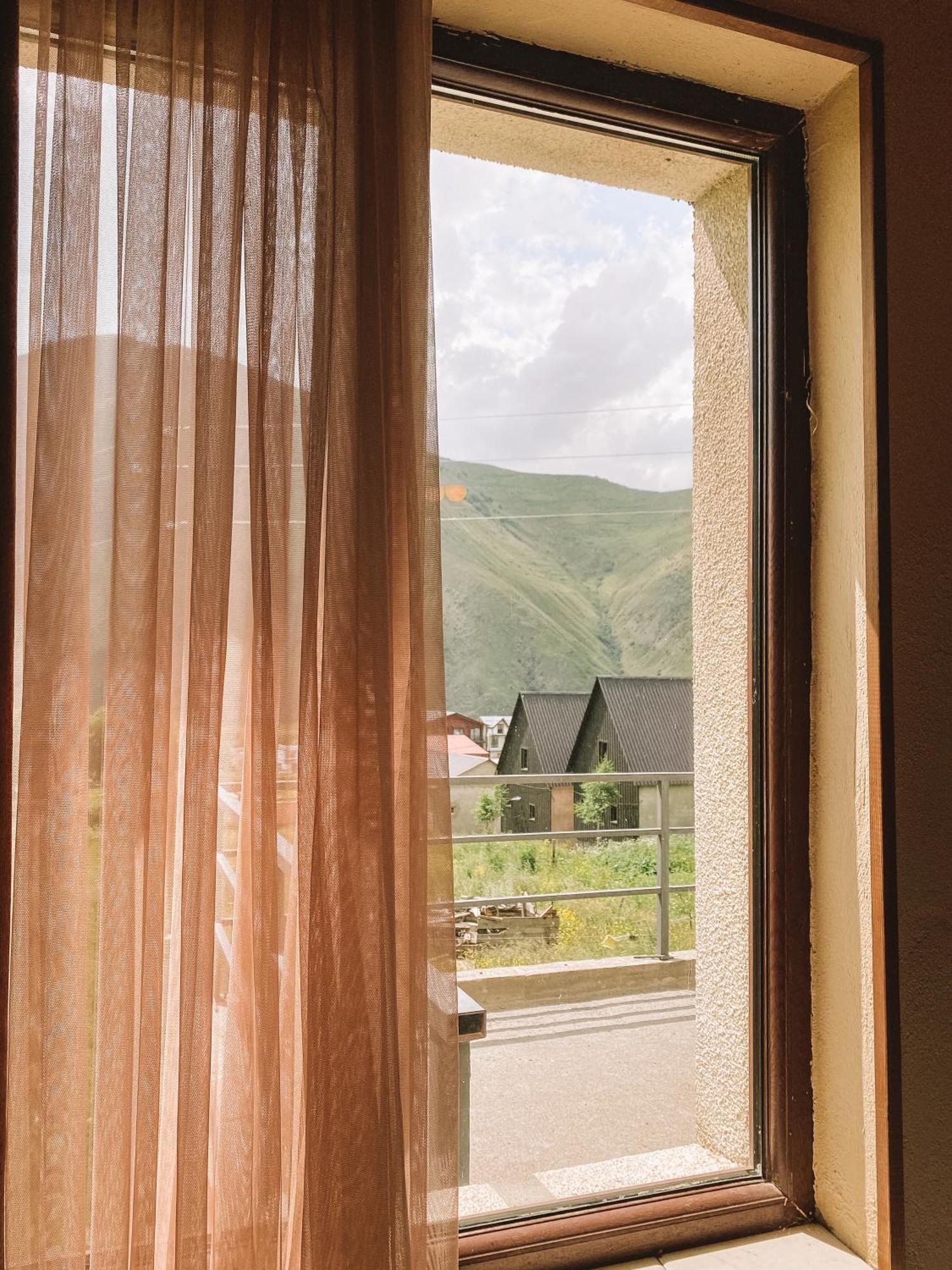 מלון Arte In Kazbegi מראה חיצוני תמונה