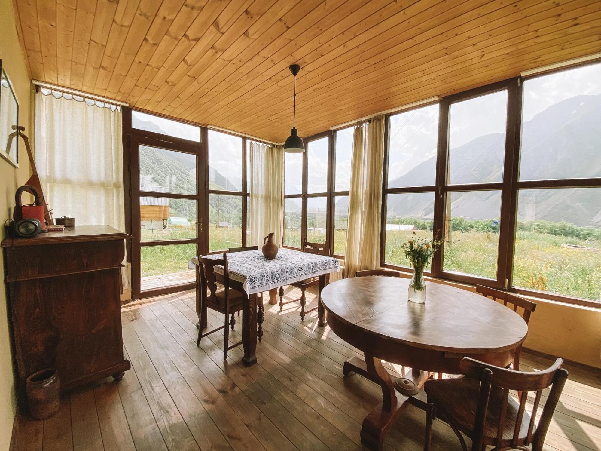 מלון Arte In Kazbegi מראה חיצוני תמונה