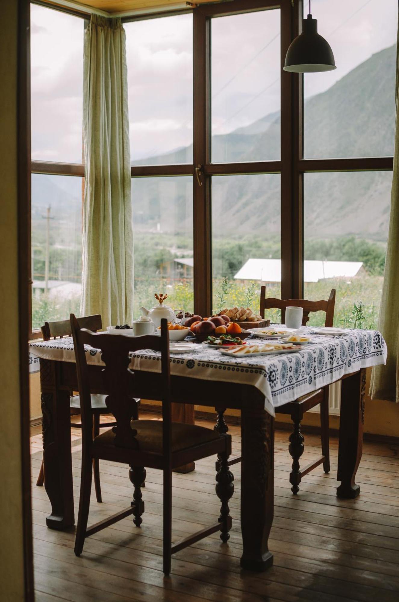 מלון Arte In Kazbegi מראה חיצוני תמונה
